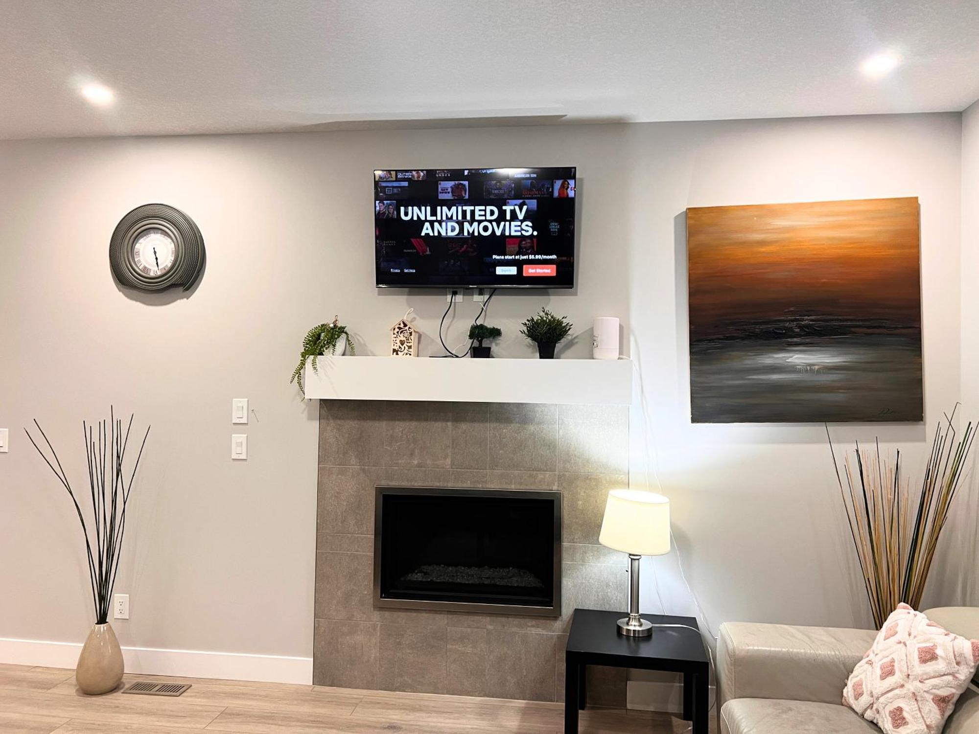 Flowealth Property Luxury Villa Near Lake Netflix Tv Wifi カルガリー エクステリア 写真